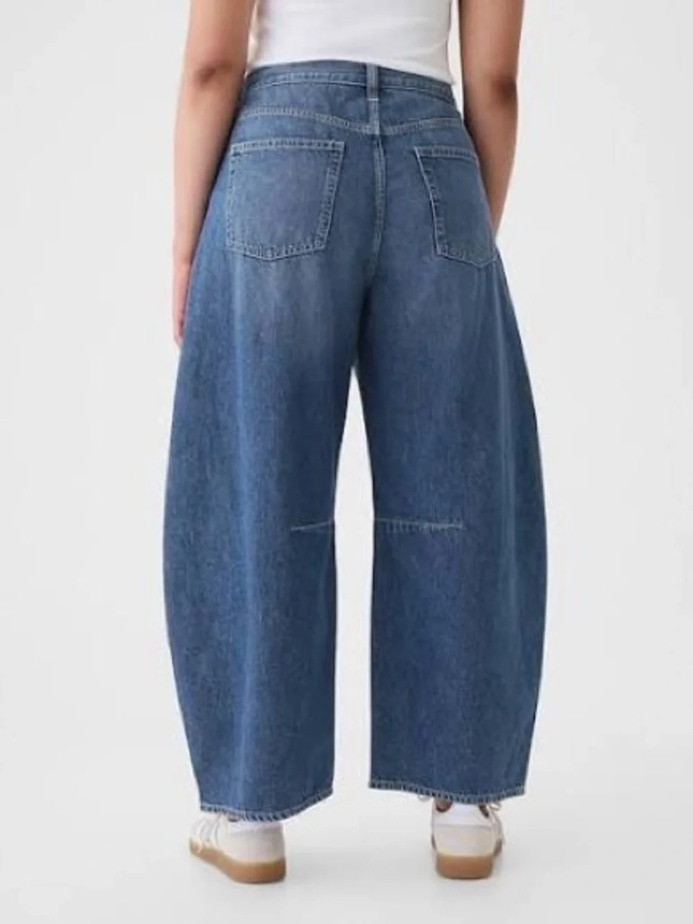 Gap Kids Girls Horseshoe Barrel Leg Blue 100% Cotton Denim Jeans Pockets Size 12